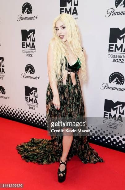 3,815 Ava Max Photos & High Res Pictures